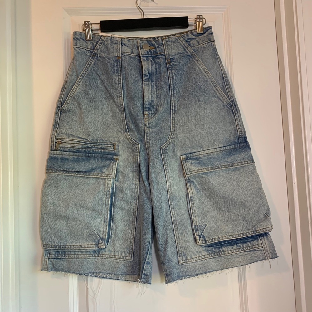 Zara Signature Mens Denim Cargo Bermuda Baggy Shorts Light Wash Raw Hem 4/26 NEW